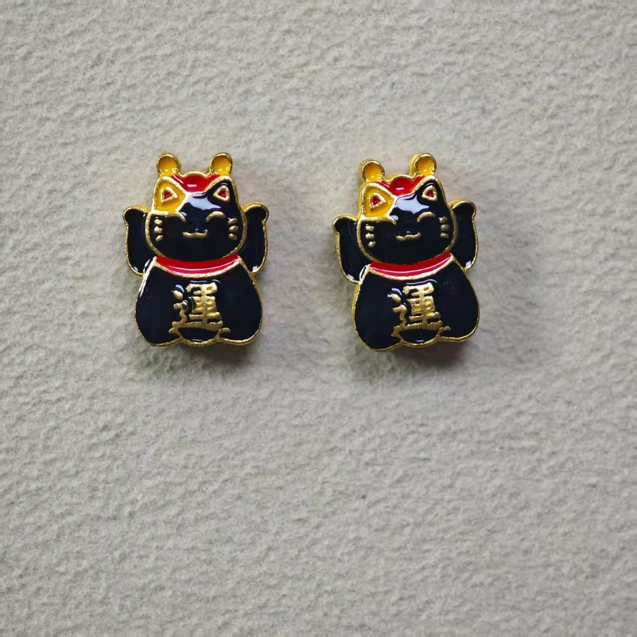 C126  2個/装飾品（白黒両面）