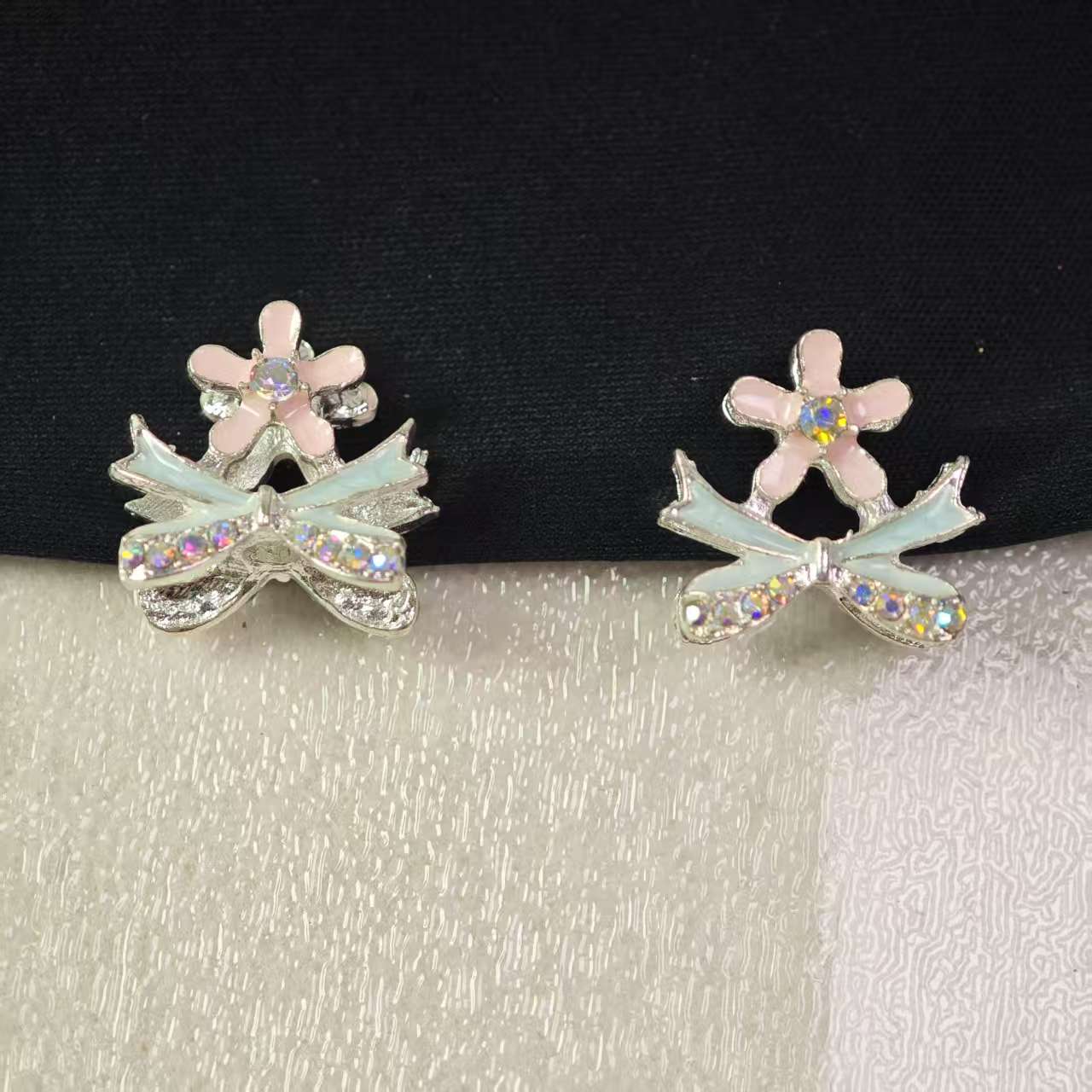 C137 2個/16.7*16mm 装飾品
