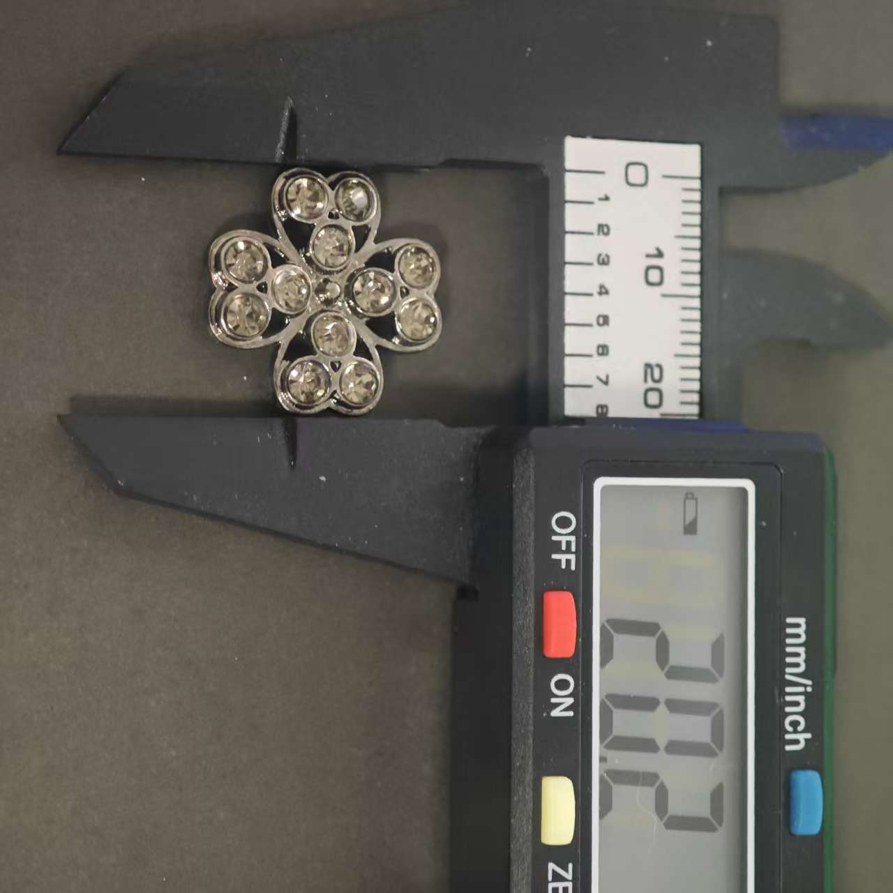 z023 4個  装飾品